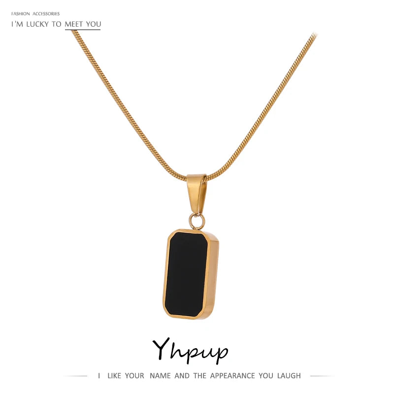 Double-Sided Black White Enamel Natural Shell Pendant Necklace